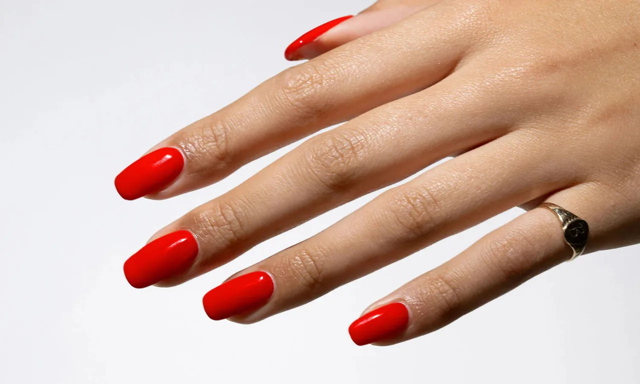 How do daily activities and habits affect gel manicure longevity How do daily activities and habits affect gel manicure longevity