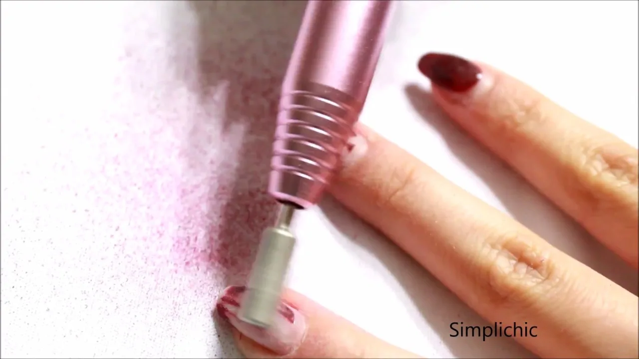 What Equipment Do Professionals Use for Gel Nail Removal What Equipment Do Professionals Use for Gel Nail Removal